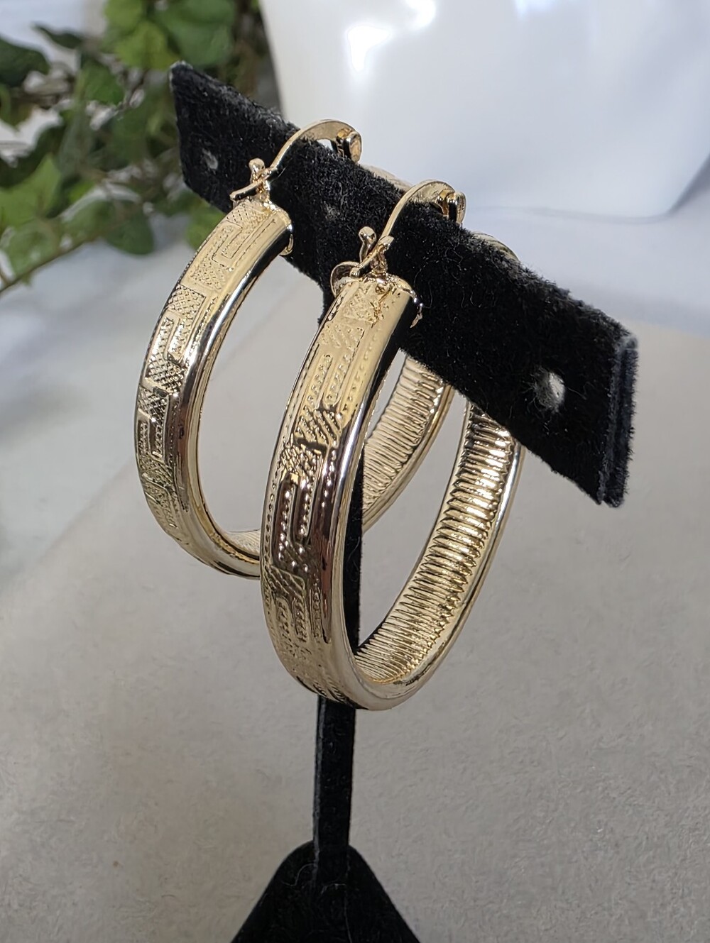 Textured Gold Hoop Earrings with Greek Key Etching & Ribbed Interior - Picture 7 of 9